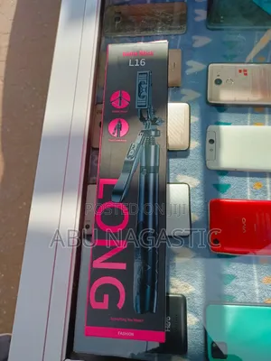 L 16 Long Selfie Stick Stand