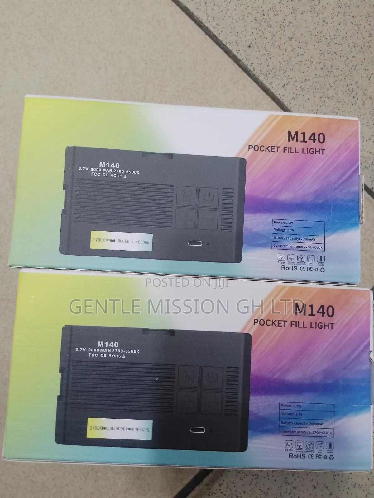 M140 Pocket Fill Light Both Phone and Laptops