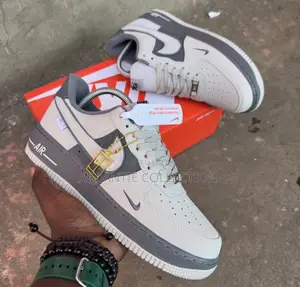 Nike Air Force 1 Custom Grey