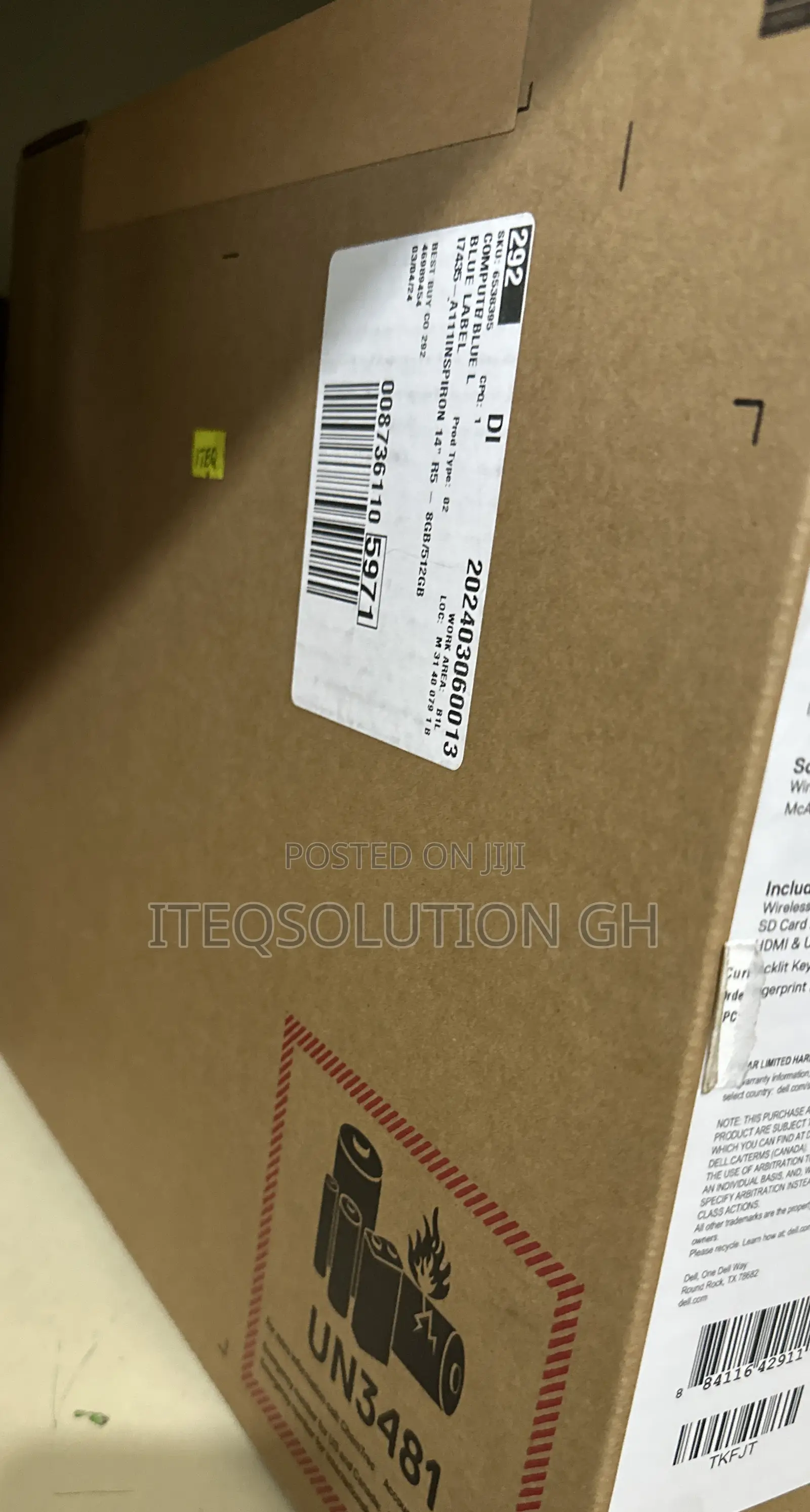 New Laptop Dell Inspiron 14 7440 2-in-1 8GB AMD Ryzen 5 SSD 512GB