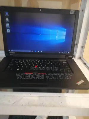 New Laptop Lenovo 300e 4GB Intel Core I3 HDD 320GB