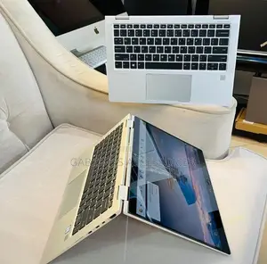 Laptop HP EliteBook 1030 8GB Intel Core I5 SSD 256GB