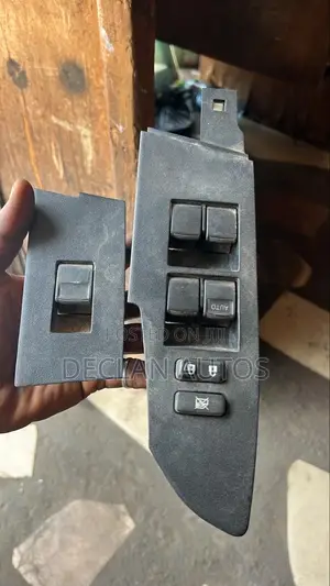 Toyota Corolla 2017 Door Switch