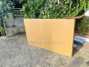 Ultra Modern Slim Uhd Qled Smart Samsung 85”Q70c