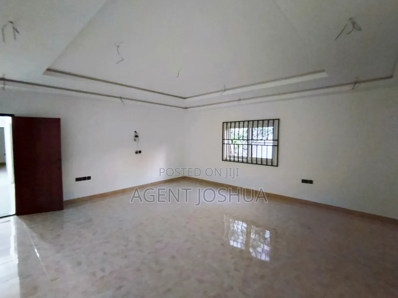 4bdrm House in Manet Court Estate, Airport Residential Area for rent