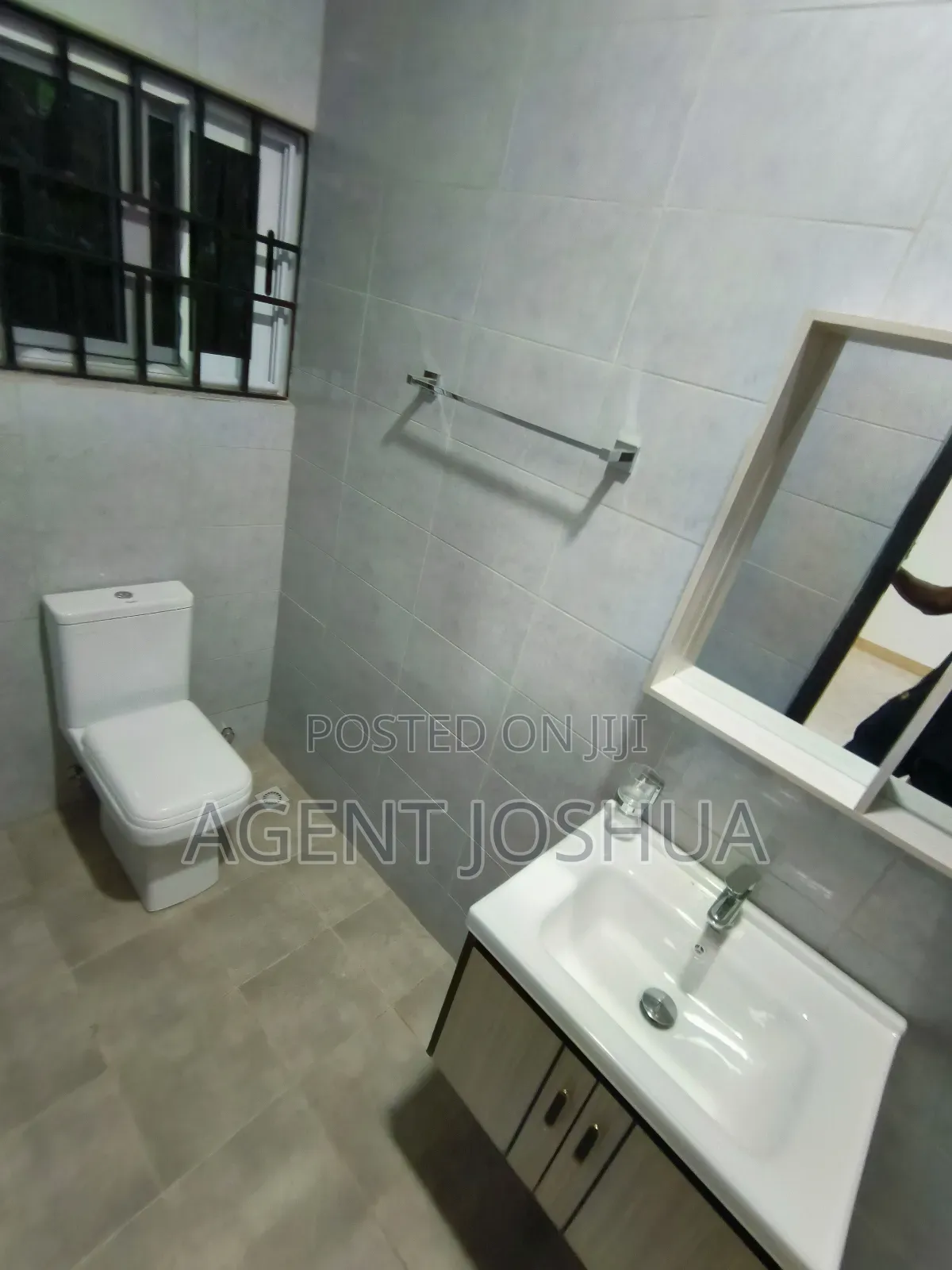 4bdrm House in Manet Court Estate, Airport Residential Area for rent