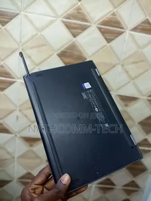 Laptop Lenovo 300e 4GB Intel SSD 128GB