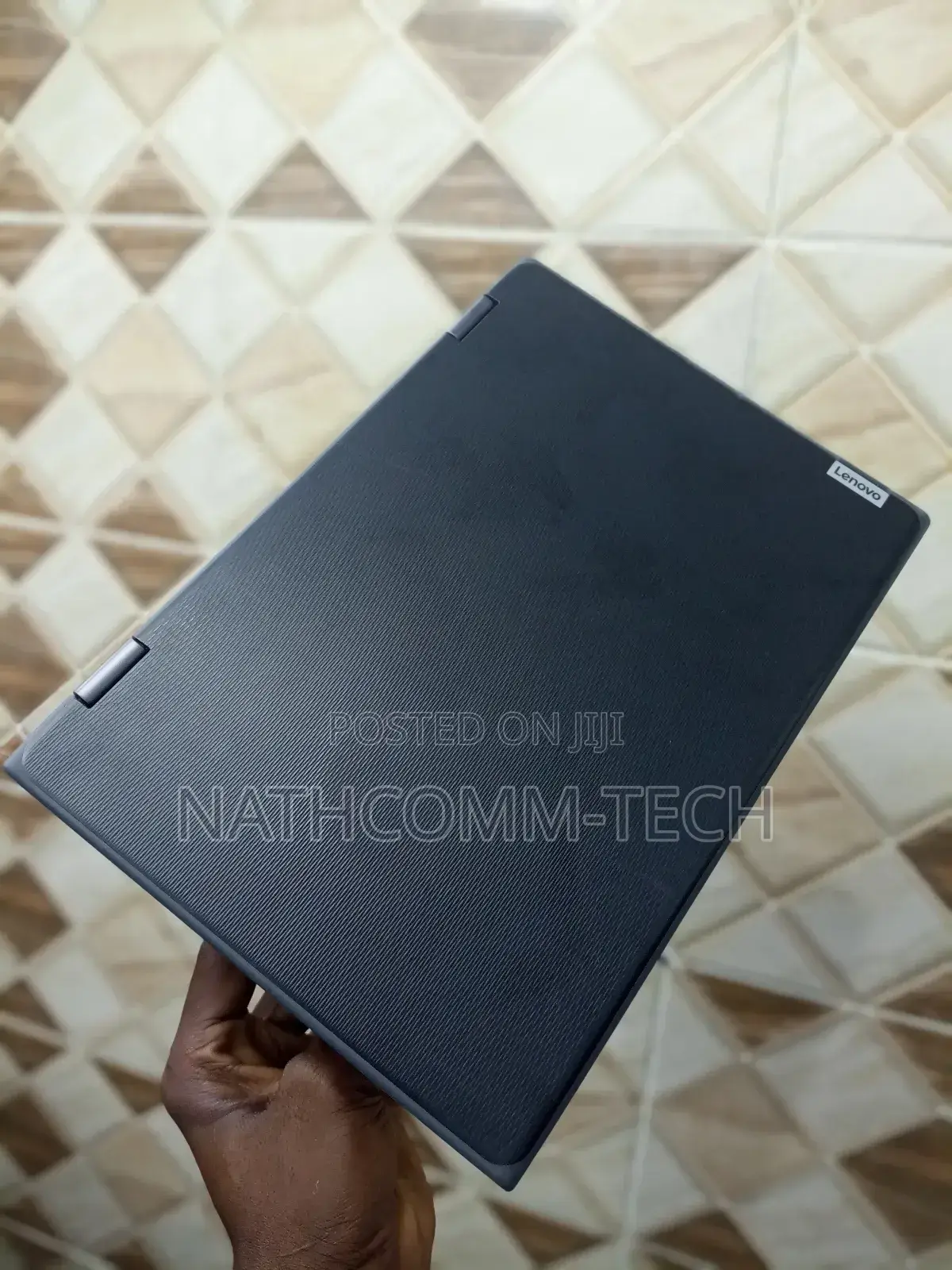 Laptop Lenovo 300e 4GB Intel SSD 128GB