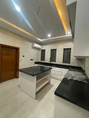 4bdrm House in Acp, Pokuase for sale