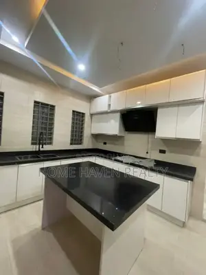 4bdrm House in Acp, Pokuase for sale