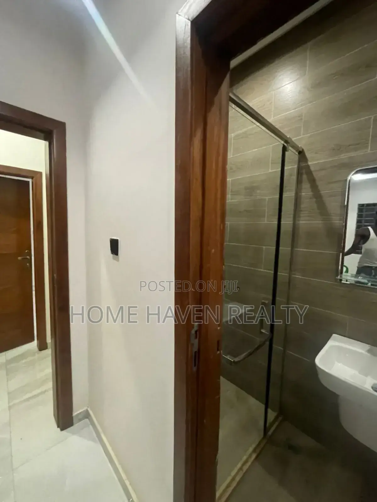 4bdrm House in Acp, Pokuase for sale