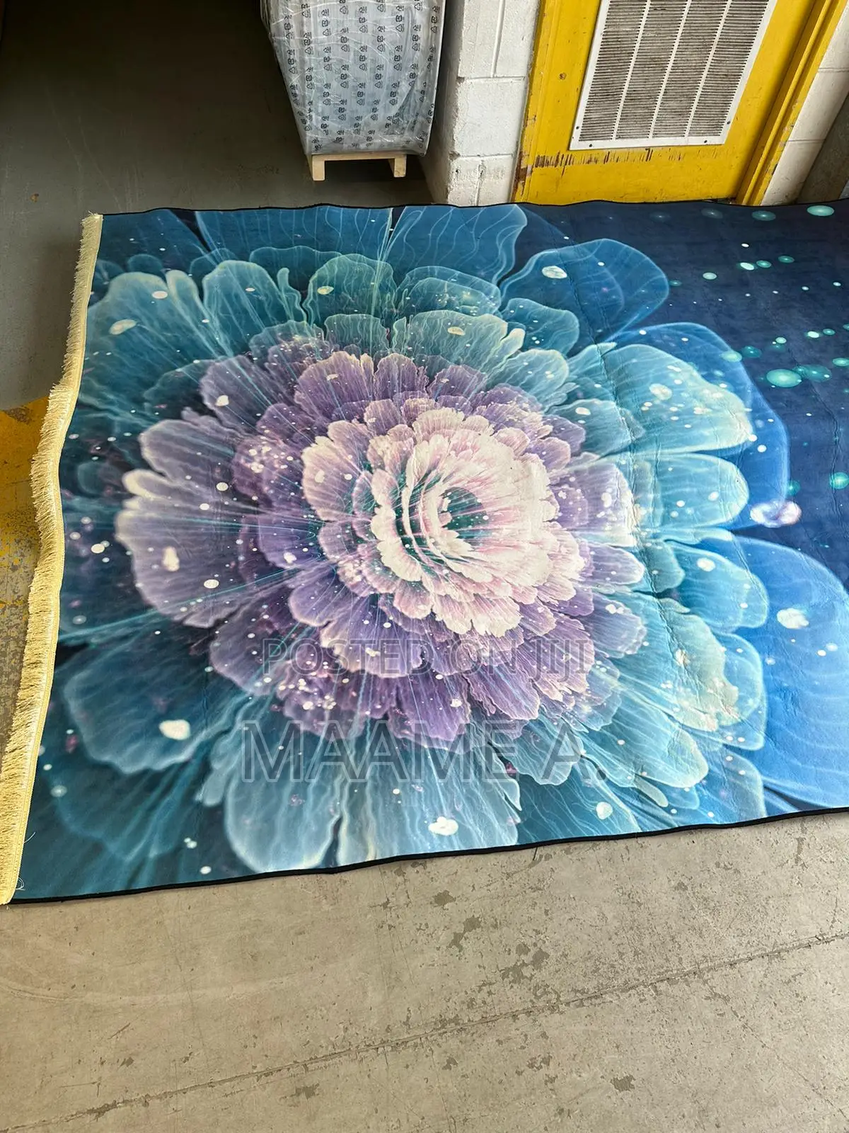 4 Rugs in Different Colours