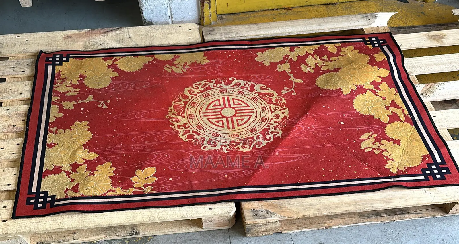 4 Rugs in Different Colours