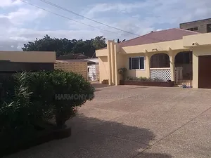 4bdrm House in Airport Residential Area for rent