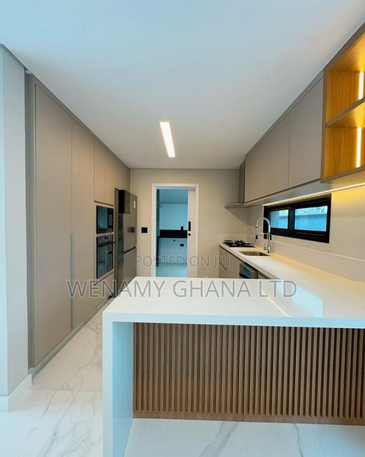 5bdrm Duplex in East Legon Hills, Accra Metropolitan for sale