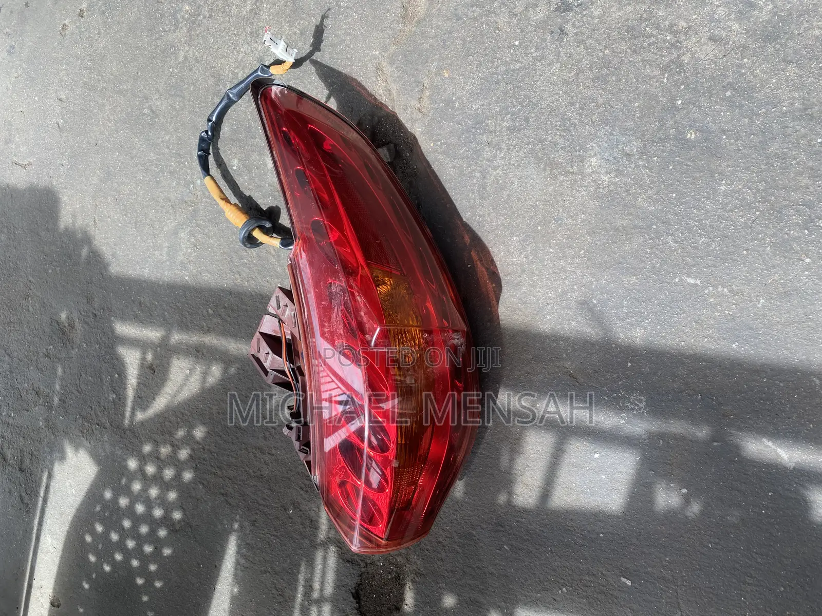 Infiniti Tail Light