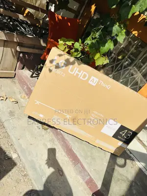 Sharp Ultra HD Pictures UHD Smart Lg 43” UR73