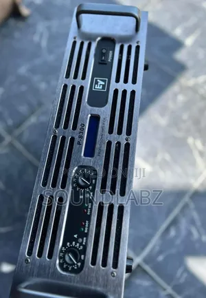 Ev P-8300 Power Amplifier