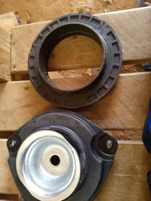 Nissan Sentra 2013-15 Top Mount. Original Japan.
