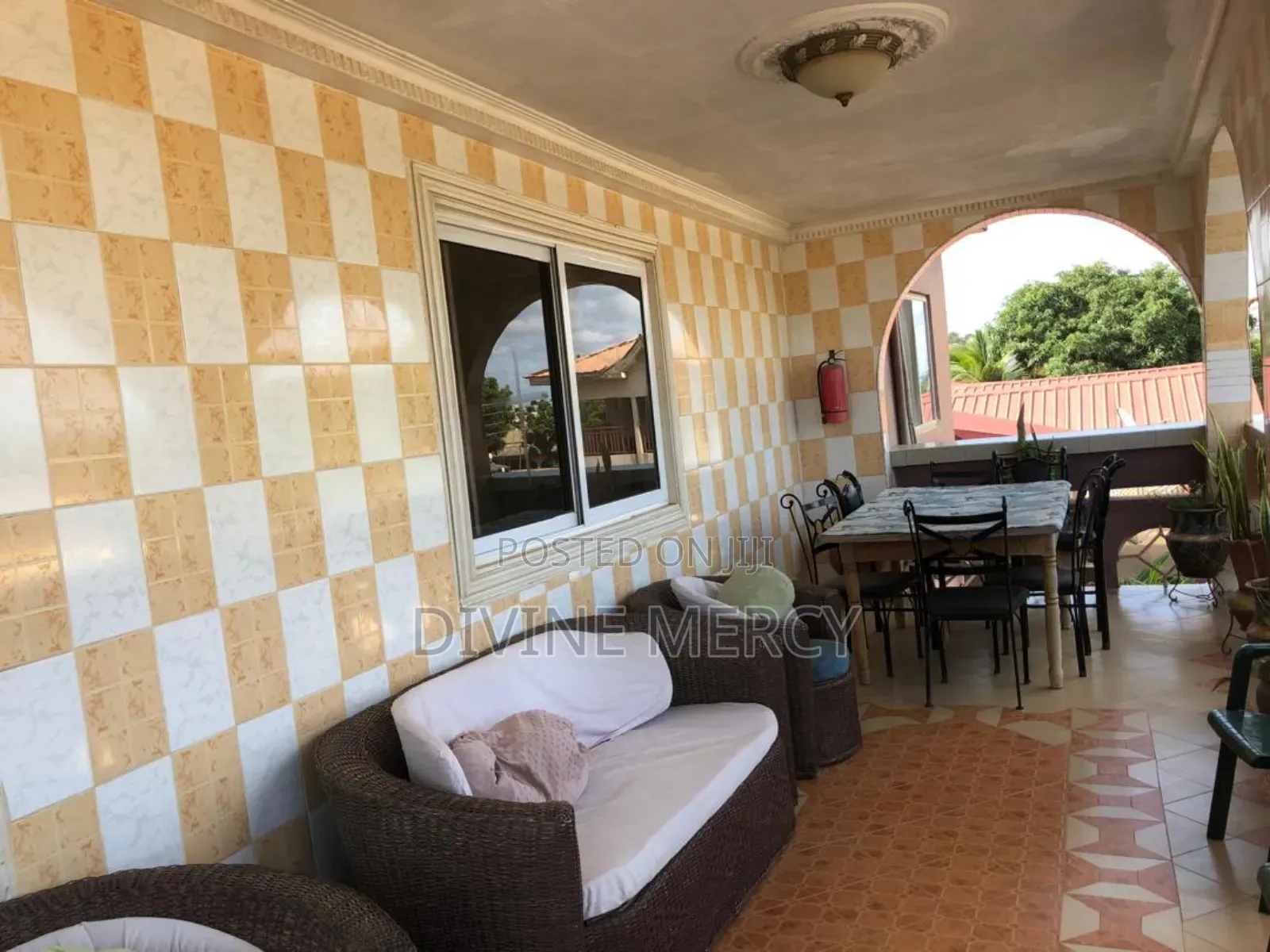 9bdrm Duplex in Kokrobite Road, Awutu Senya East Municipal for sale