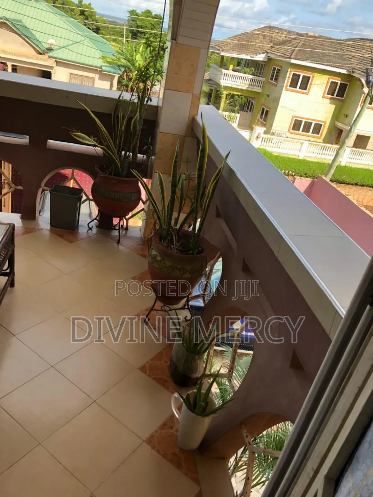 9bdrm Duplex in Kokrobite Road, Awutu Senya East Municipal for sale