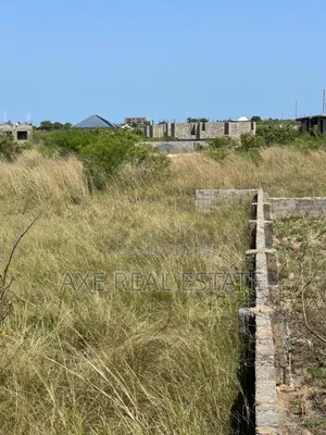 Half Plot Genuinely Registered - Tema Community 25