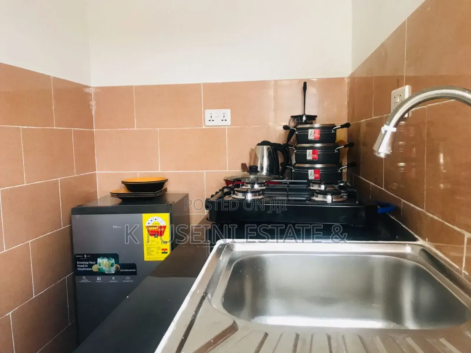Fully Furnished Chamber and Hall for Rent
