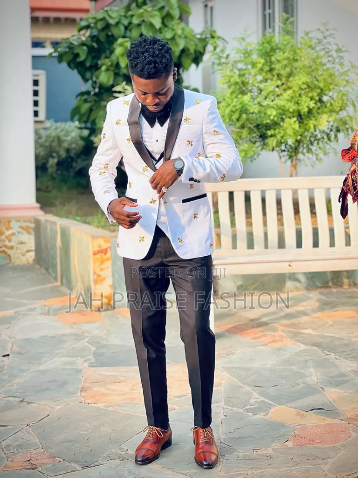 3 Pieces Fashioned Suit