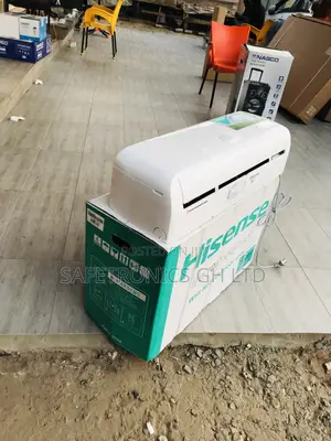 White 1.5 Hp Split R410 Gas Hisense Essential