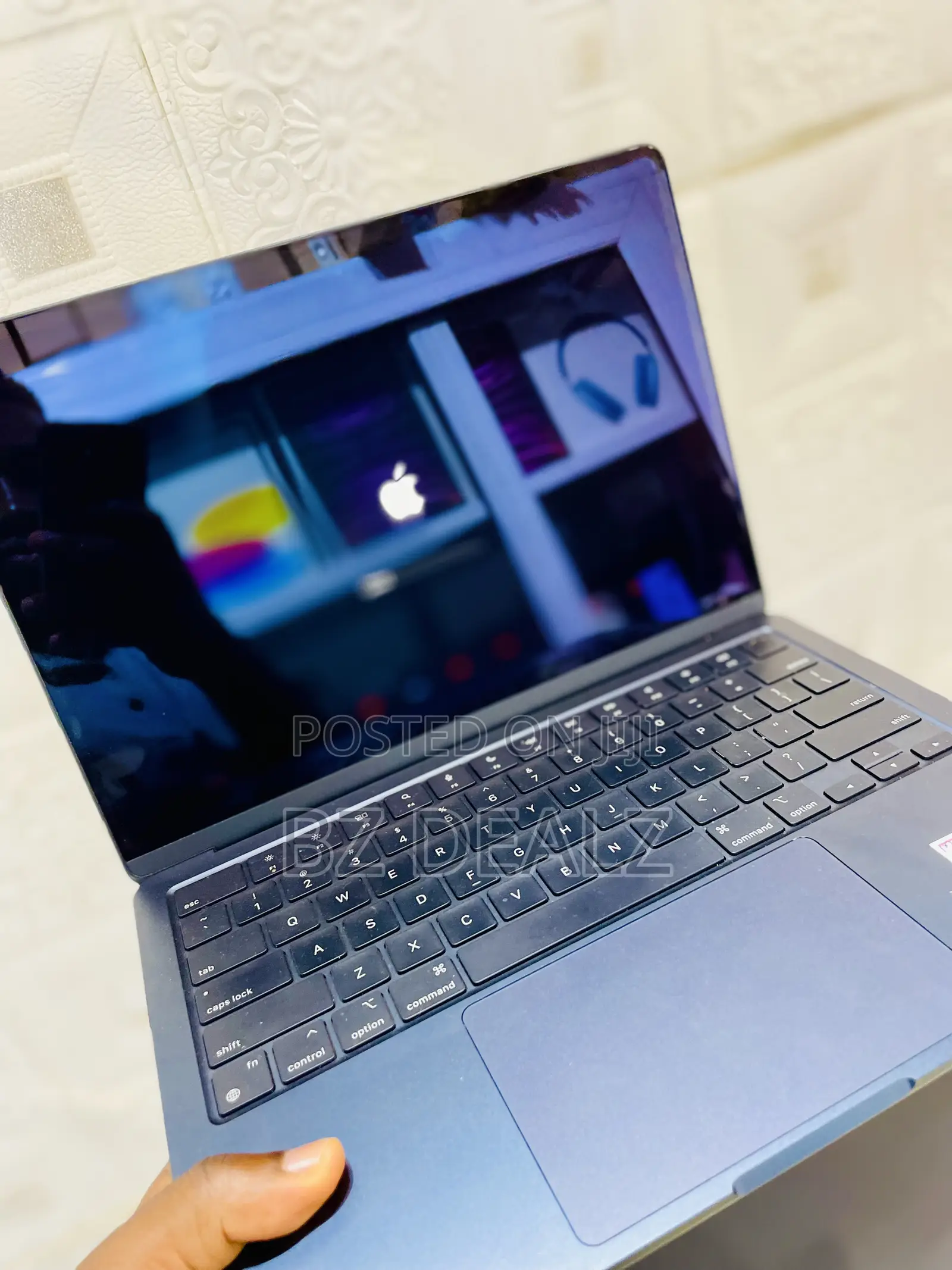 Laptop Apple MacBook Air 2022 M2 8GB Apple M2 SSD 256GB