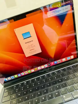 Laptop Apple MacBook Air 2022 M2 8GB Apple M2 SSD 256GB