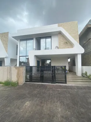 3bdrm House in Achimota Petroleum for sale