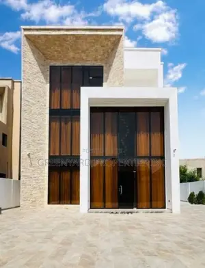5bdrm Mansion in Ashaley Botwe for sale