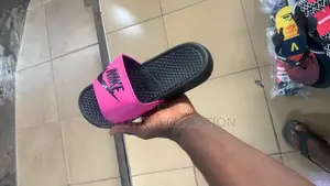 Nike Benassi Slides for Ladies