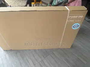 Samsung 65′′ DU7010 Crystal UHD Smart TV (2024)