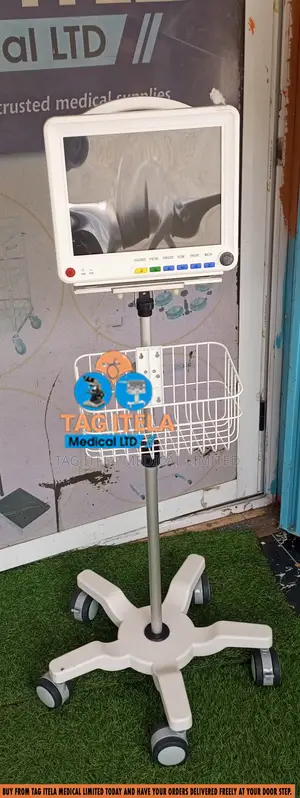 Patient Monitor With Stand (Standard)