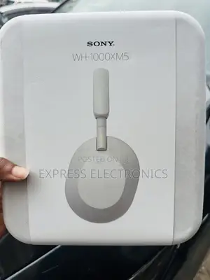 Sleek, Elegant Design SONY WH-1000XM5