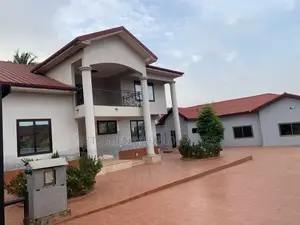 5bdrm Mansion in Skm, Dome for sale