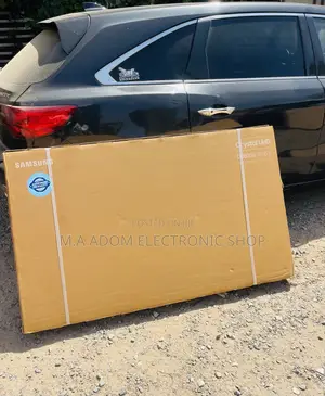 Brand New Samsung 65DU8000 65” Crystal Uhd Smart Television.