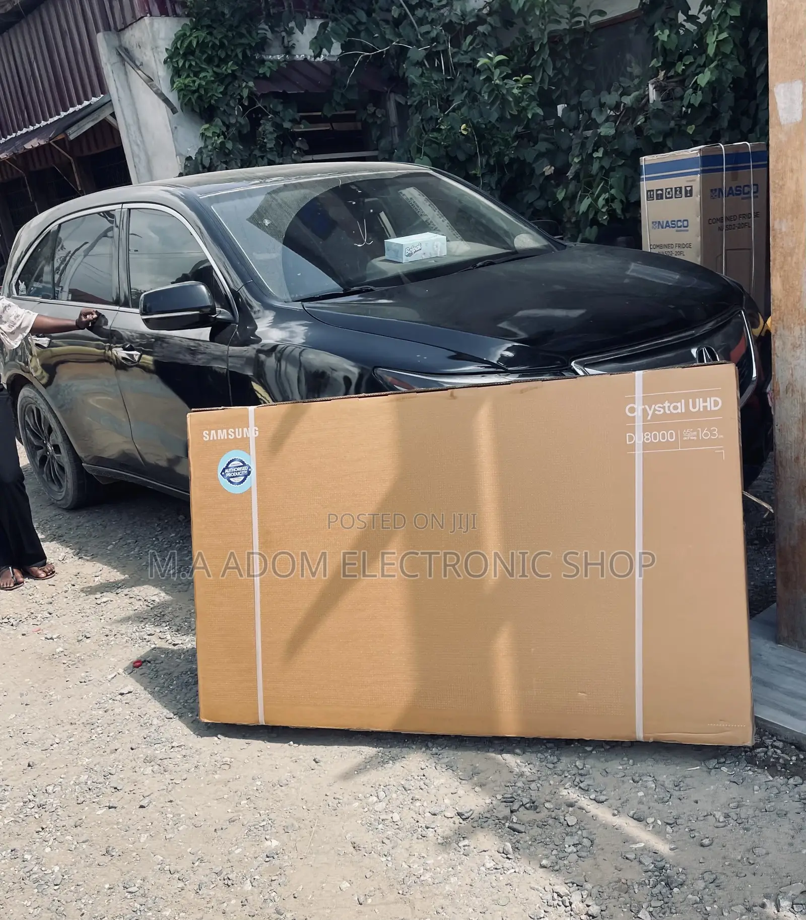 Brand New Samsung 65DU8000 65” Crystal Uhd Smart Television.
