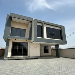 4bdrm House in Skm, Ashaley Botwe for sale