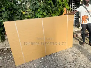 Wide Range Qled Samsung Television 85”Q70c