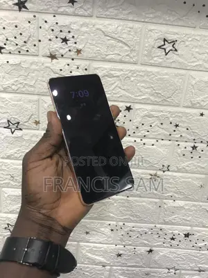 New Samsung Galaxy S21+ 5G 128 GB Blue