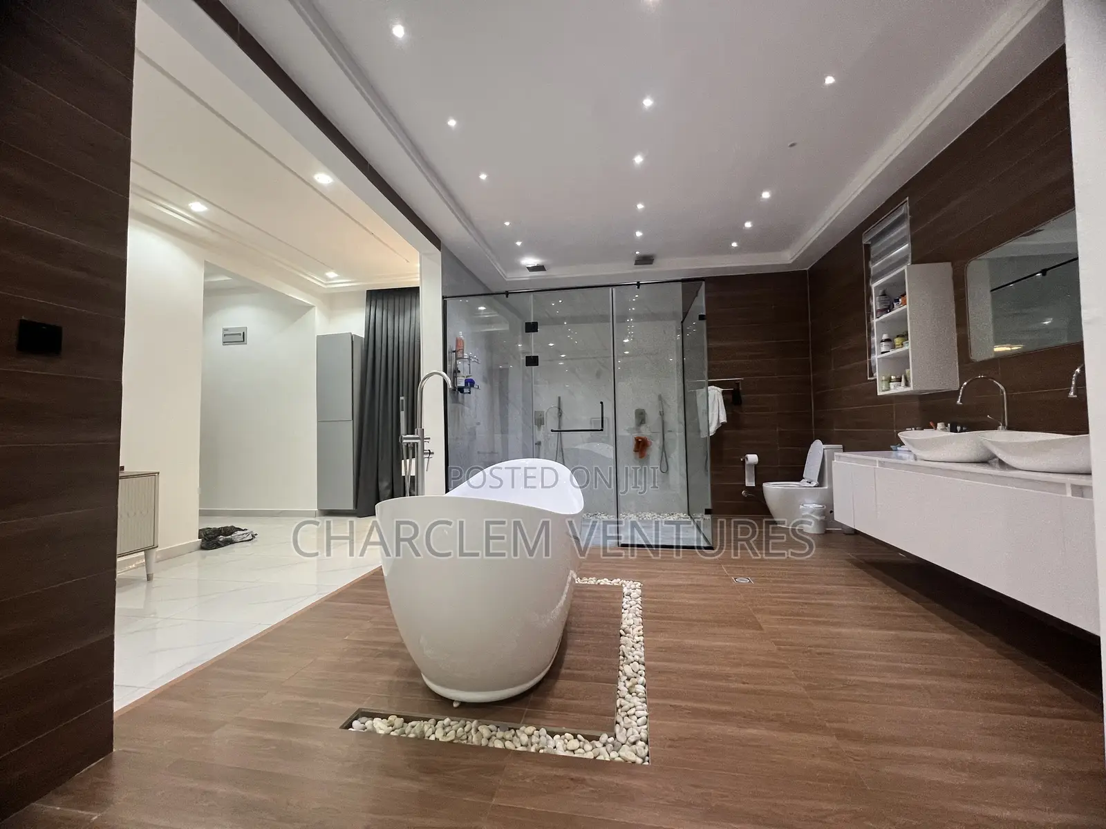 5bdrm House in Charclem Ventures, East Legon for sale