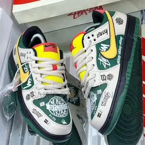 Nike Low Dunk Stussy