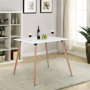 Rokrhomy Casa Rookie Square 31.5-in White Dining Table