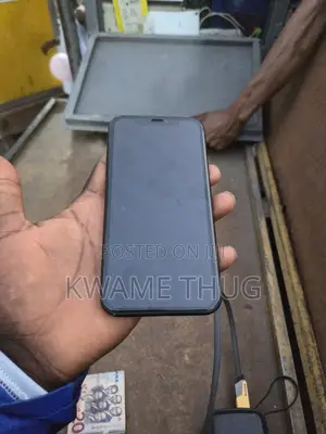 New Apple iPhone XR 128 GB Black