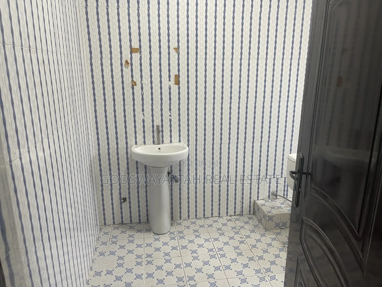 2bdrm Apartment in East Legon, Adjiriganor for rent