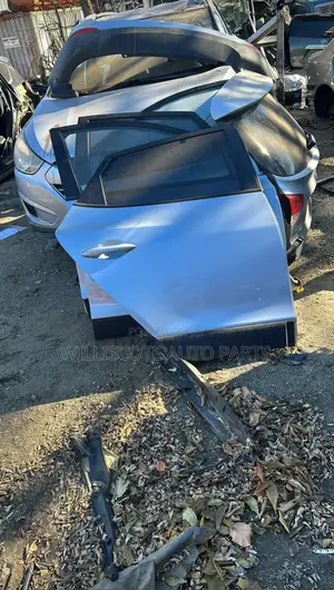 Hyundai Tucson/ Ix35 2010 Doors,Bonnet,Back Boot,Fenders
