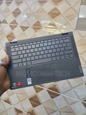 New Laptop Lenovo IdeaPad Flex 15 8GB AMD Ryzen 5 SSD 256GB
